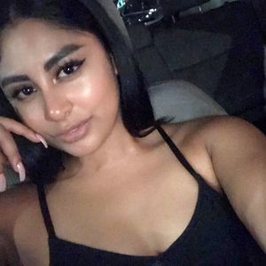 Meet your Posher, Hadil